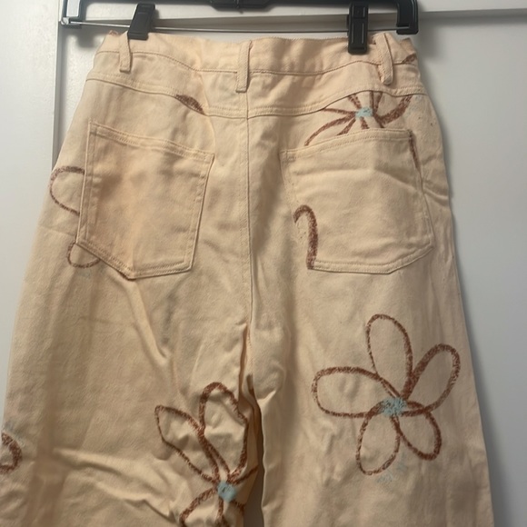 With Jéan Newry Jean Chalk & Flowers - Picture 9 of 15